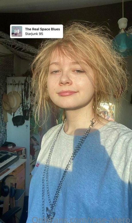 rose azero star high quality photos