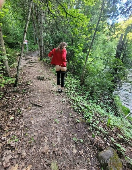 violet scarlet star nudes picture