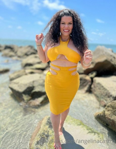 angelinacastro nudes star img