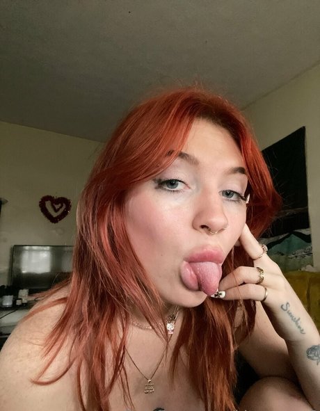 Kittycourty porn star pics