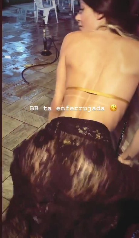 Leticia Minacapelly nude model picture