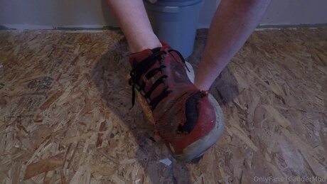 islandermud exclusive actress photos