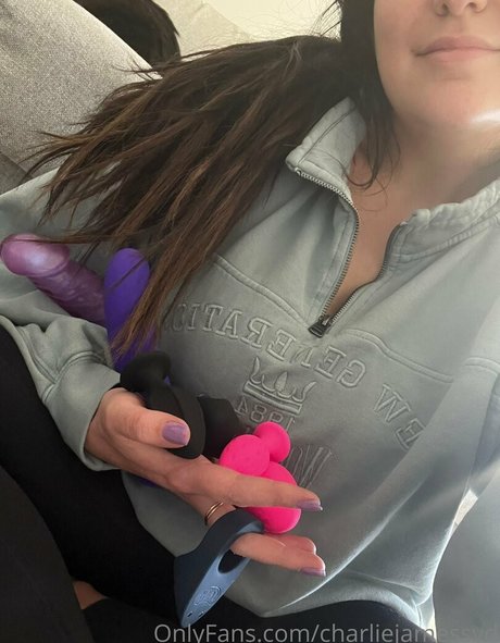 charliejamessyd pornstar top photos