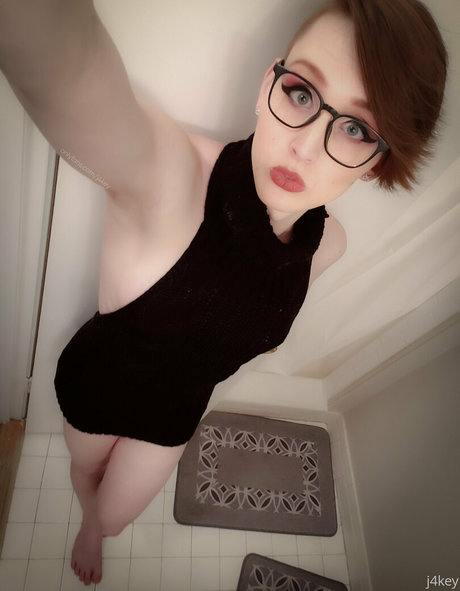 veroticajae Profile pic