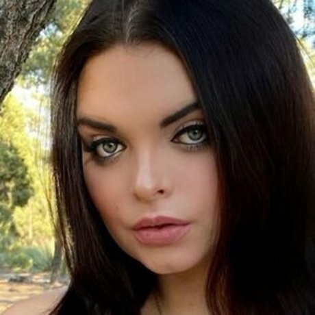 Kaylee4keeps erotic pornstar images