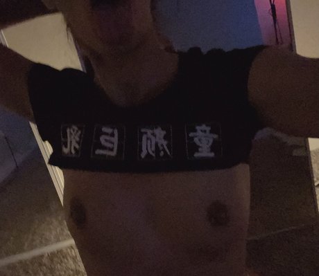 virtuallylewd star hot pics