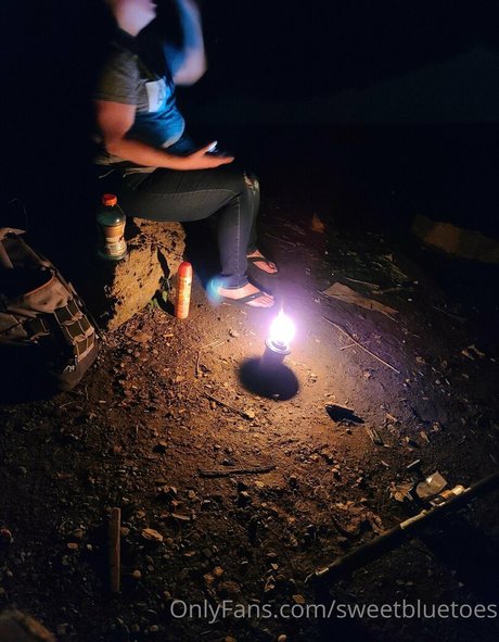 sweetbluetoes model high quality photos