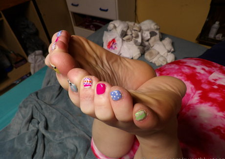 sweetbluetoes pornstar hot img