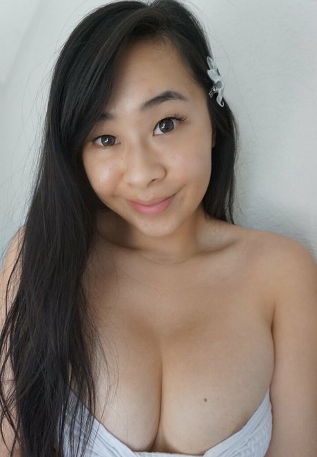 kaedialang model hot img