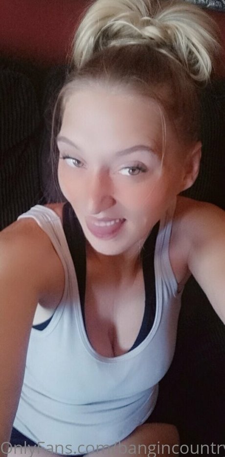 bangincountrygal star pornographic images