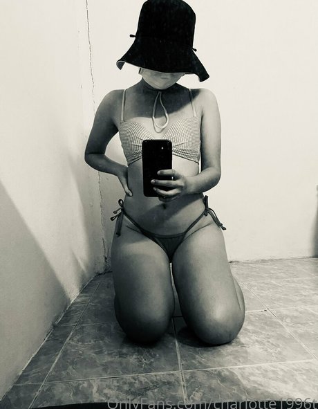 charlotte1996t star erotic picture