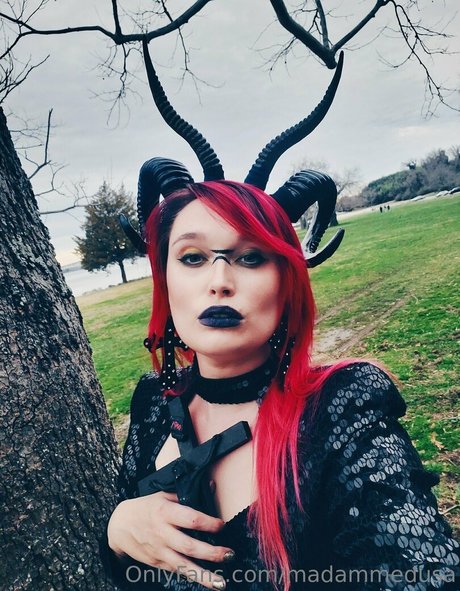 madammedusa model hd galleries