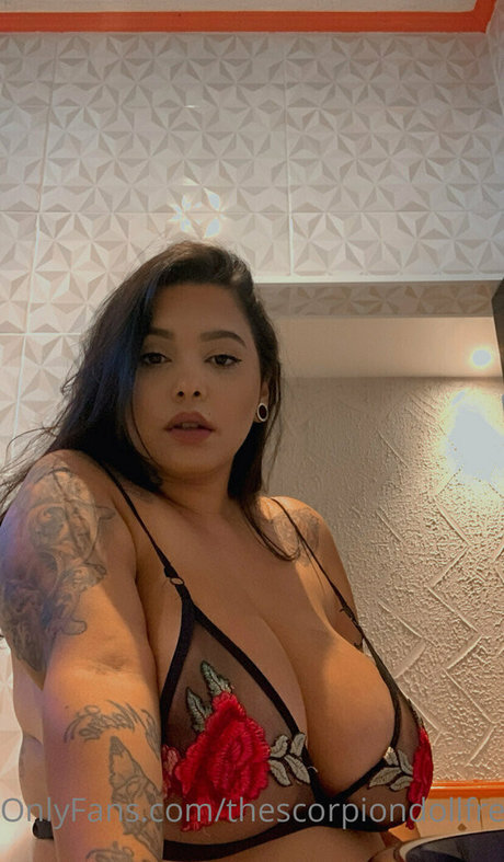 thescorpiondollfree nude actress pics