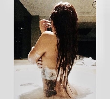 Monica Sacal nice star pics