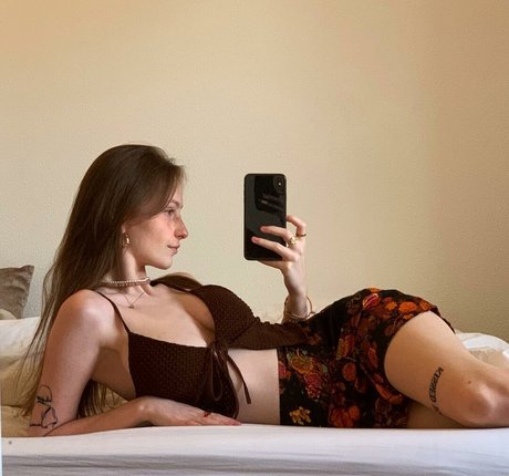 Caponce free pornstar images