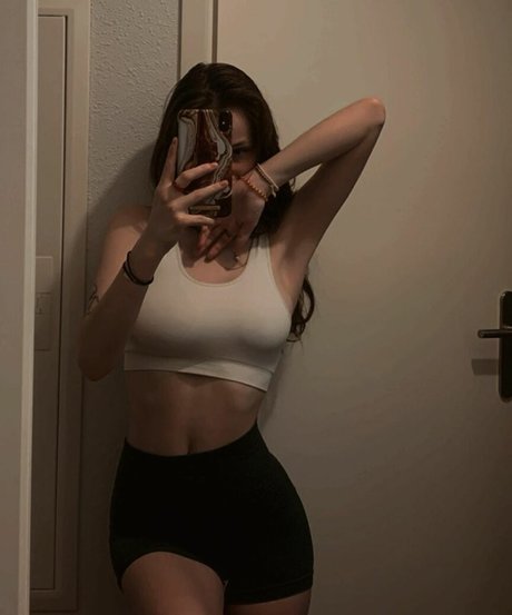 Caponce porn actress pics