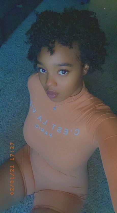 meetyouhalfway pornstar erotic photos