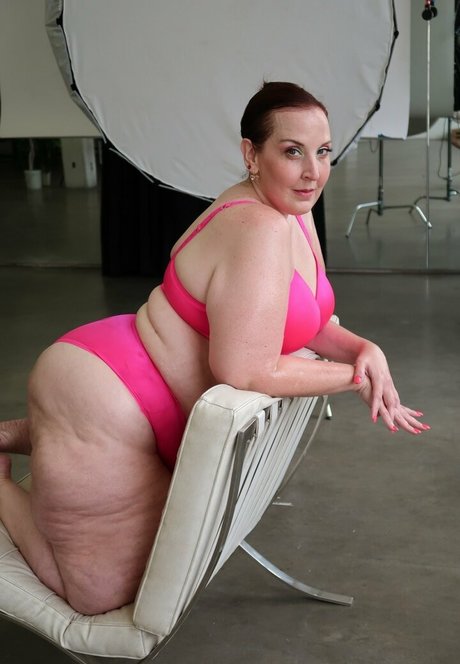 kourtneycakeshub star top archive