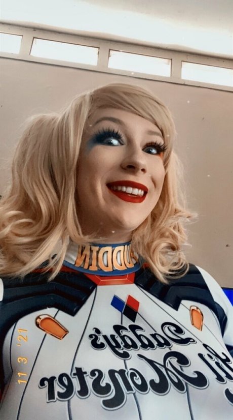 kumikittenfree model pornographic images