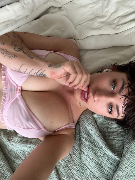 badgalhailey free model sex picture