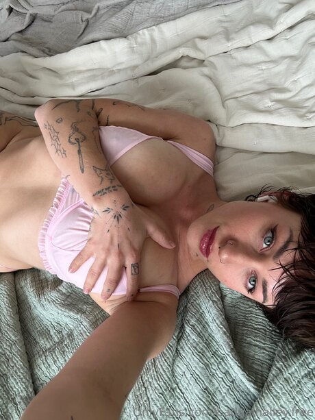 badgalhailey free star exclusive photos