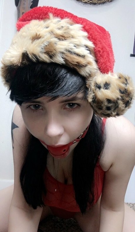 invadernoodles pretty model pics