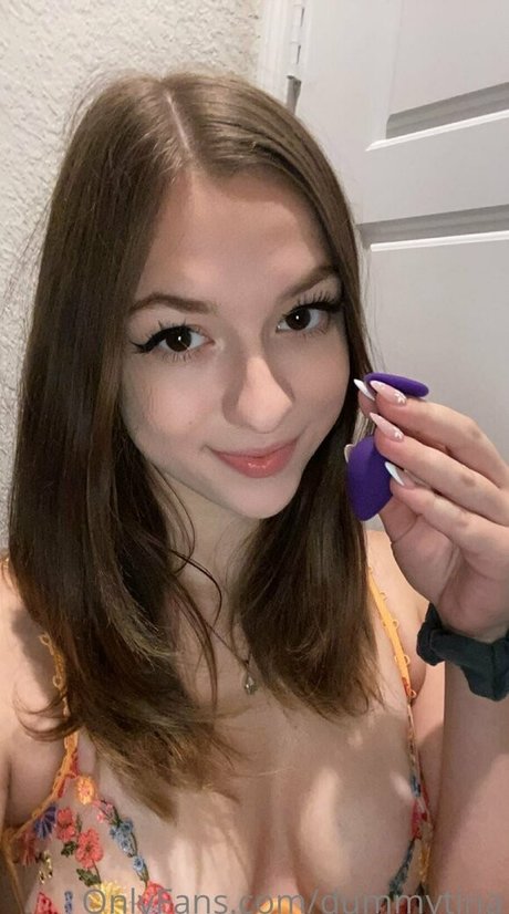 Tinastoopider pornstar perfect gallery