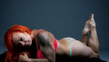 loving queent sexy pornstar photo