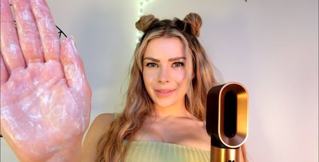 Scottish Murmurs model best photo