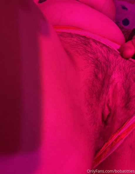 bobatitties model hd img