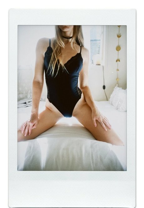 yourlovelola pretty actress img