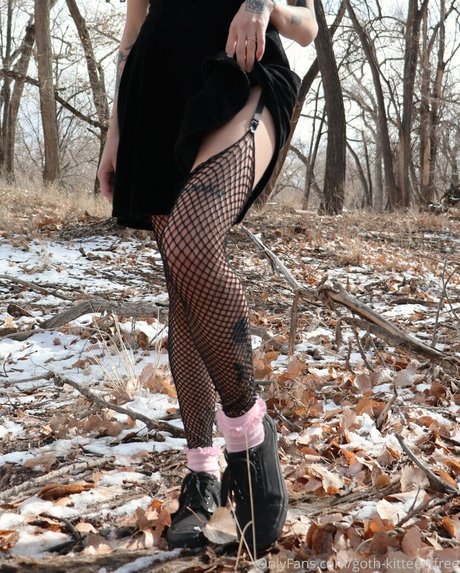 goth kitteen free pornstar nudes pics
