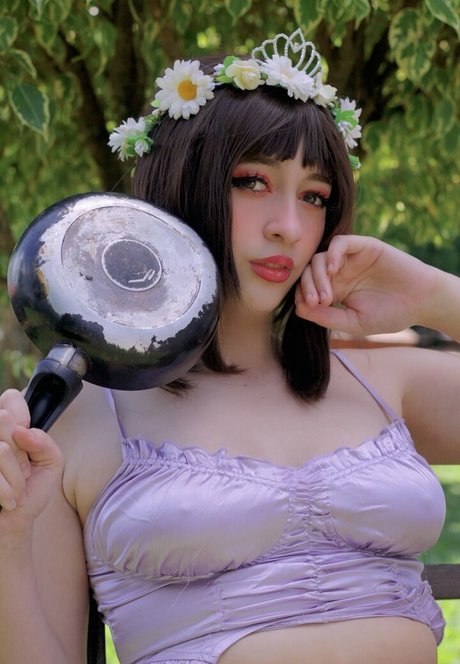 Louise Waifu exclusive model images