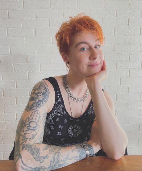 DanikaXIX star hot image