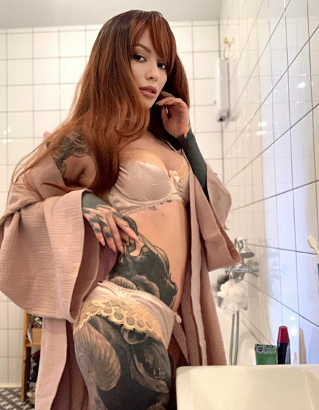 teena xx nude model pictures