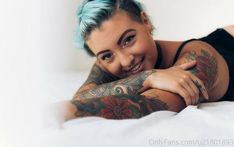 lunalynn26 pornstar adult image