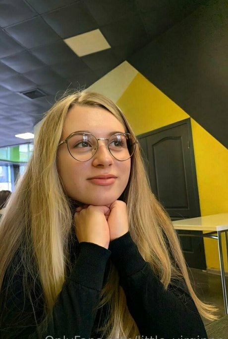 little virginnn hot model img