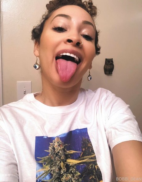 Bobbi dean pretty star image