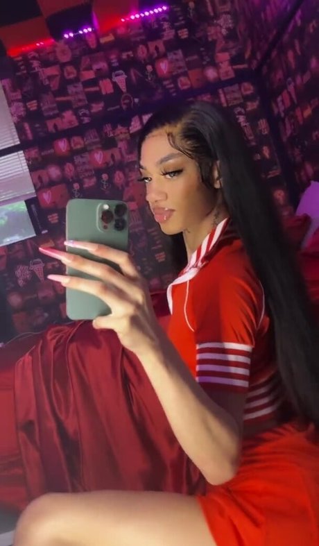 MswetwetBanks nice pornstar pic