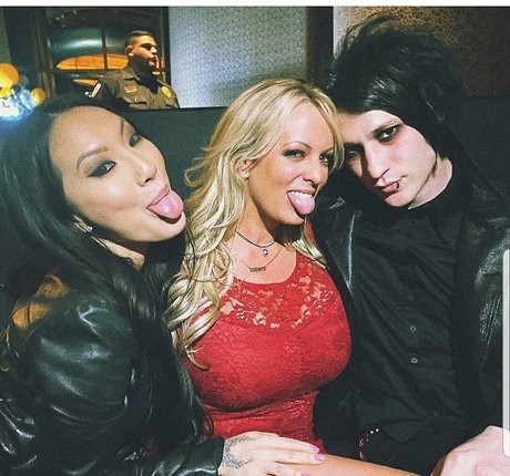 stormydaniels adult model photo