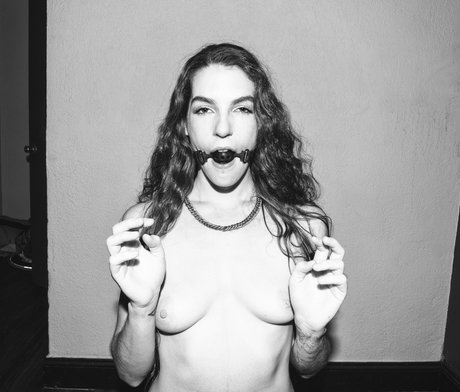 Stevie Macaroni free actress galleries