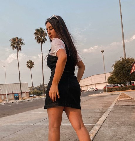 Danahe Vasquez star naked pics