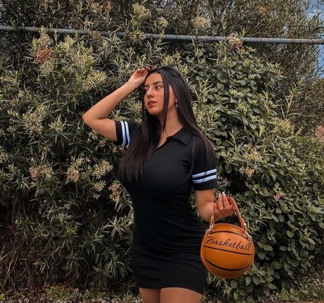 Danahe Vasquez star hot image