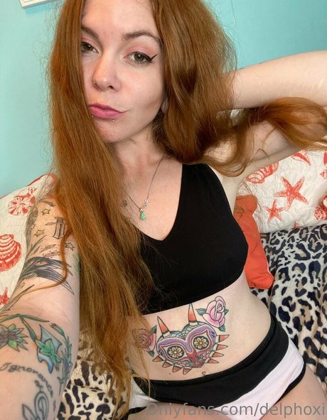 delphoxi4free naked pornstar pic