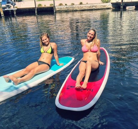 Noelle Starr erotic actress images