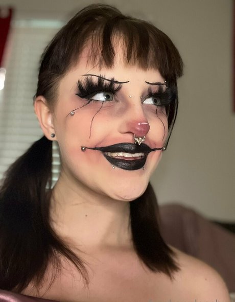 freakonaleashxx pornstar nude pictures