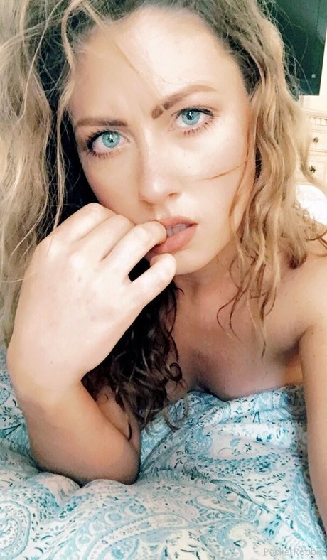 pocketrobbin model adult galleries