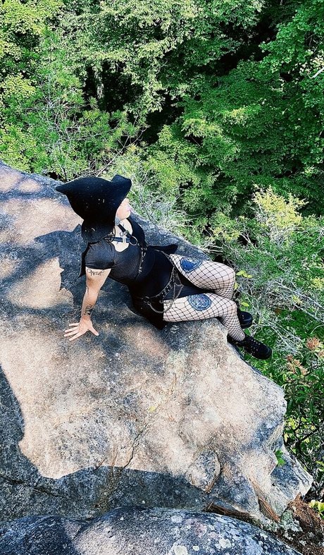 rubyskyes2 0 star nude pic