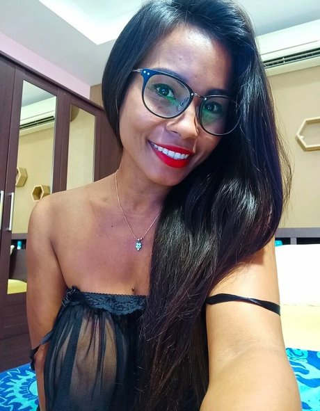 PaulaThai pornstar perfect picture