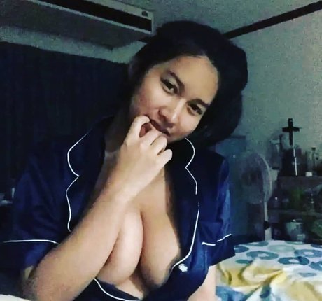 Warunee Thanyaphu porn star archive